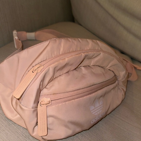 light pink adidas belt bag - Picture 4 of 5